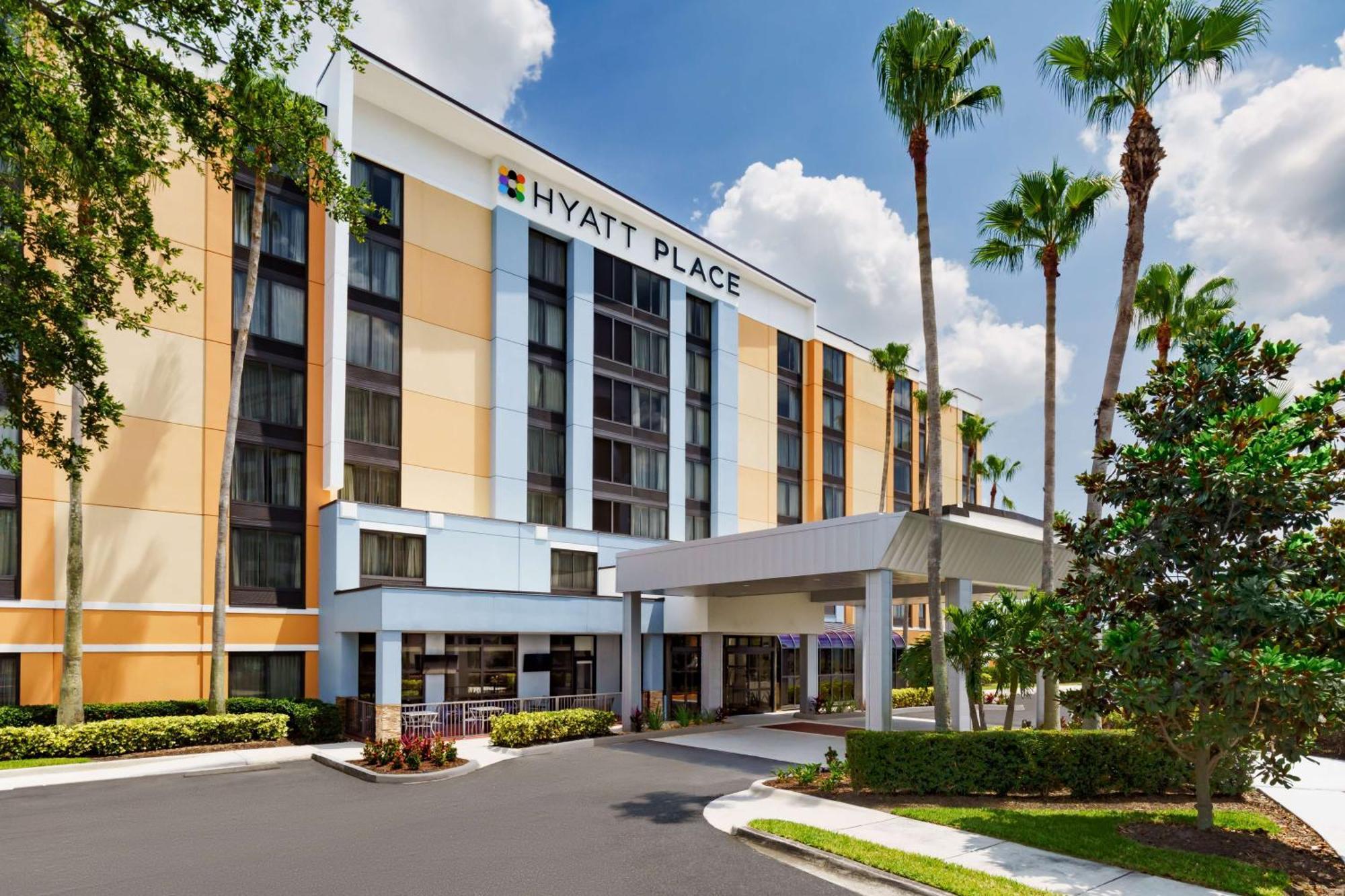 Hyatt Place Across From Universal Orlando Resort Екстериор снимка